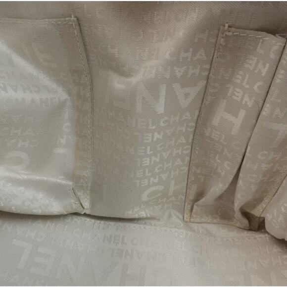 💎✨HOT BUY✨💎Authentic CHANEL Chocolate Bar White - Picture 13 of 15